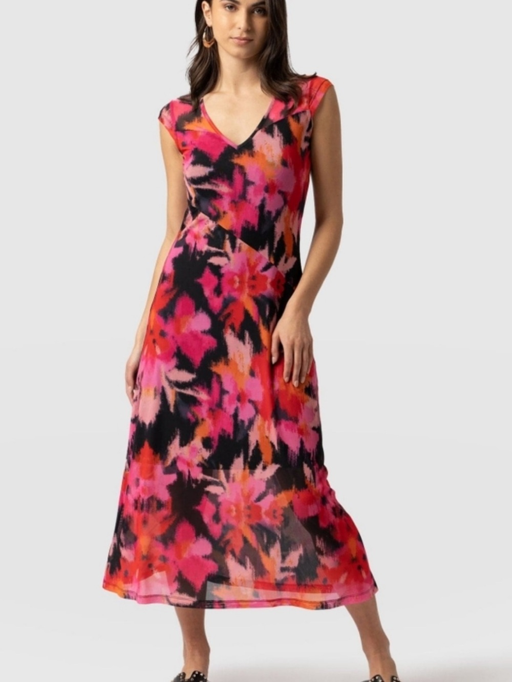 Sleeveless V-Neck Midi Dress in Pink & Black Floral